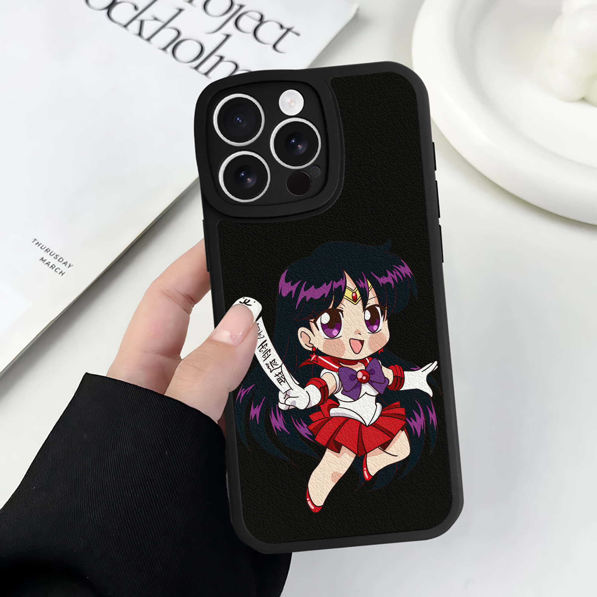 （画像用） 美少女戦士セーラームーン 火野レイ ひの レイ Sailor Moon Hino Rei （セーラーマーズ,Sailor Mars） 【iPhone 16シリーズ対応】シリコンスマホケース（レザー調） 材質：シリコン